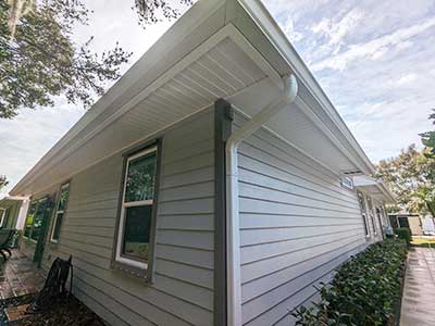 Images of building pressure wash in Indian River County