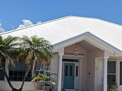 Images of roof pressure cleaning in Indian River County