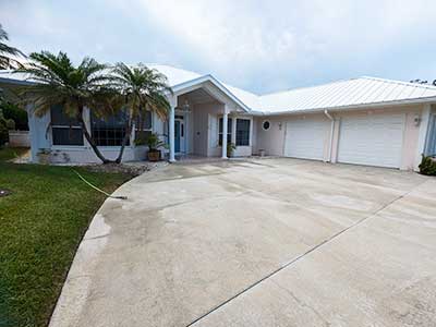 Images of roof pressure cleaning in Indian River County