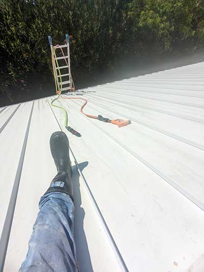 Images of roof pressure cleaning in Indian River County