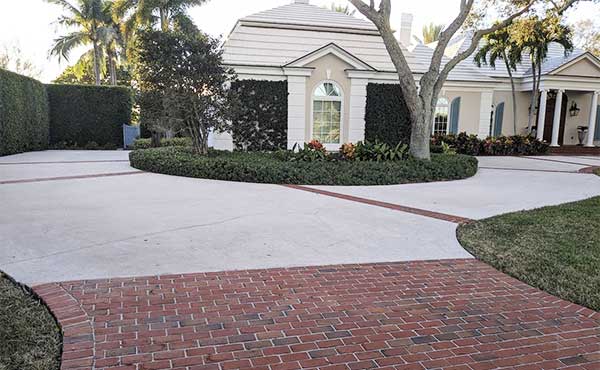 Curb appeal speeds up sales